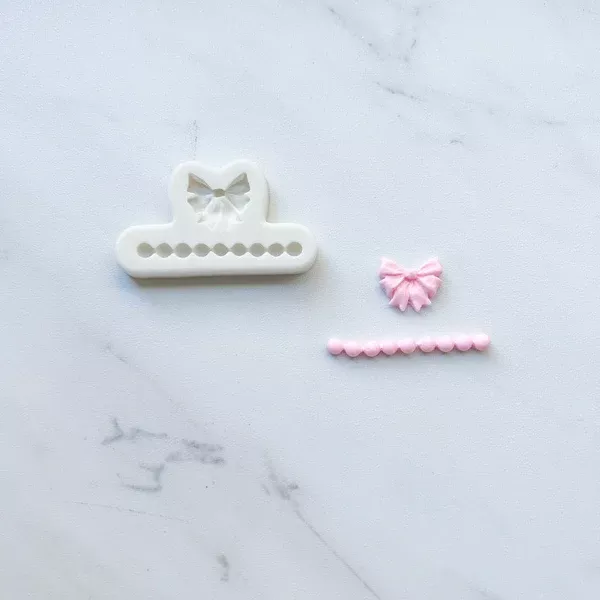 BOW WITH PEARL BORDER MOLD