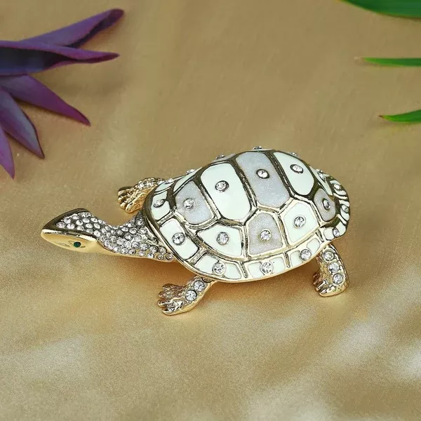Estele Gold-Polished DeliberateTortoise Idol with white Stone Type:Enamel for Home/Car decor
