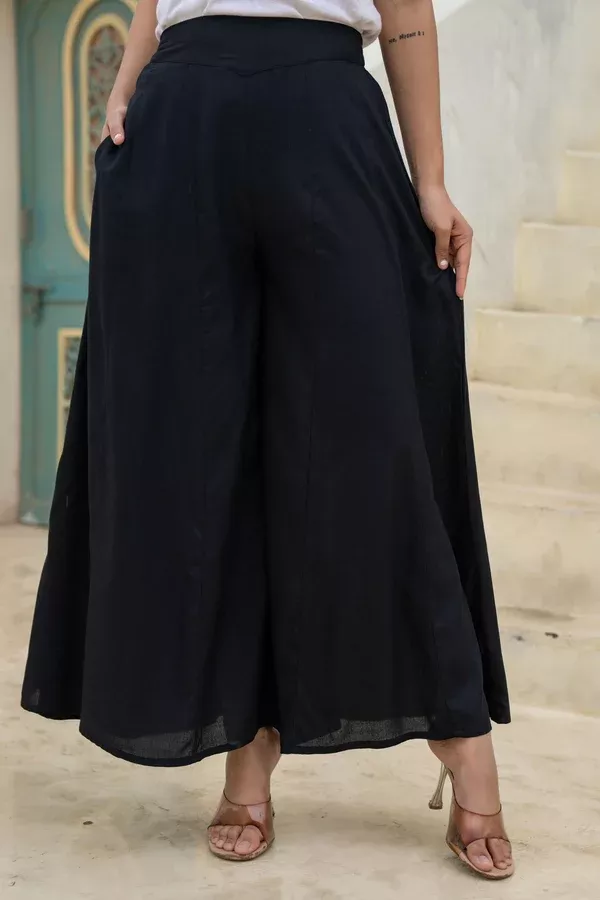 Juniper Black Solid Viscose Palazzo Pants - S