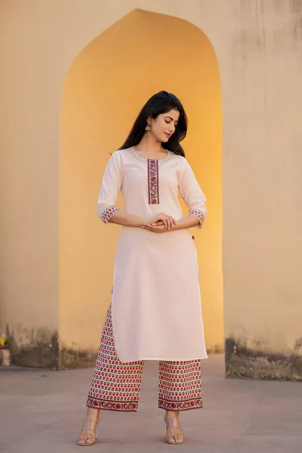 Juniper Peach Floral Printed Viscose Kurta & Palazzo With Thread Work - S