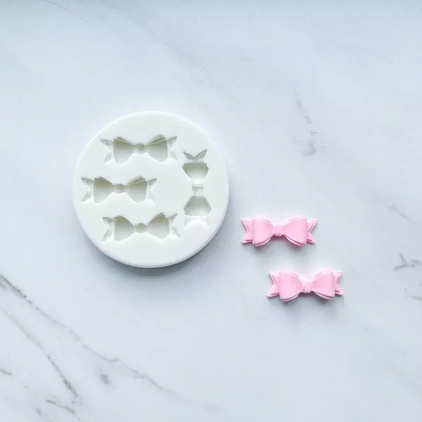 THE PERFECT BOW QUAD MOLD