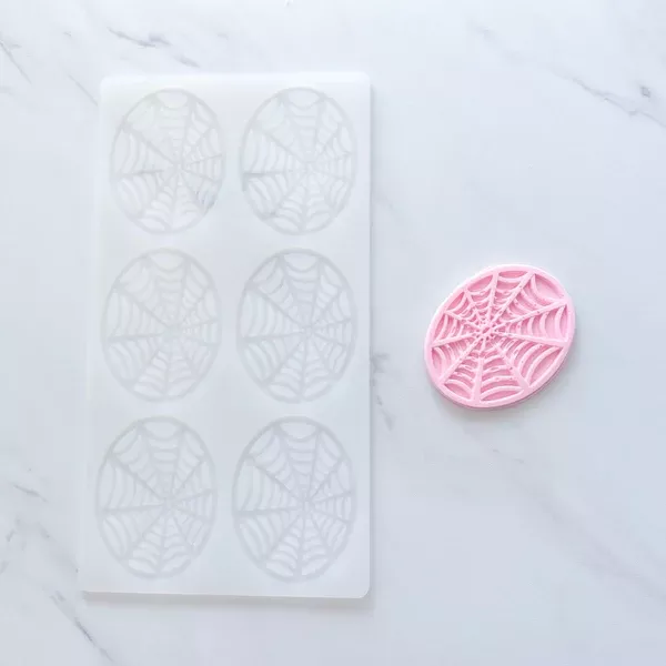 SPIDER WEB MAT MOLD