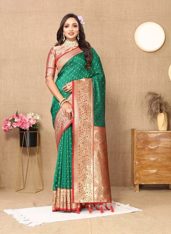 Vedant Vastram Green Color Kanjeevaram Silk Saree - Green