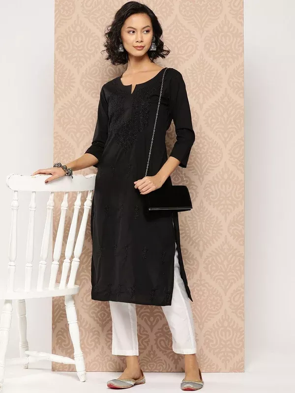 Yufta Black Embroidered Chikankari Cotton Kurta - M