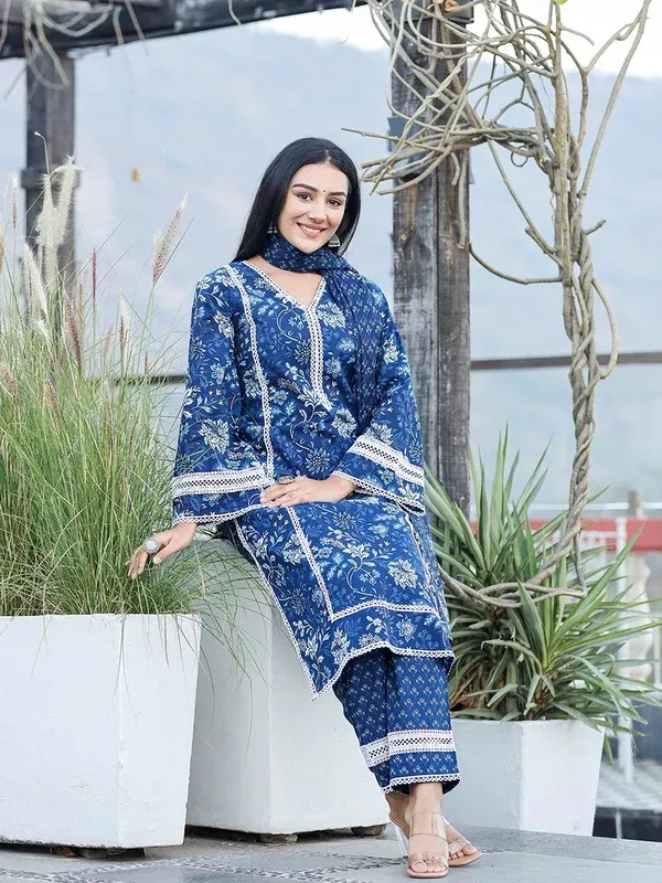 Yufta Blue pure Cotton kurta dupatta set with Thread_Work detailing - S