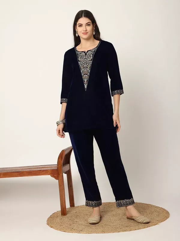 Yufta Navy Blue Velvet Embroidered Co-Ord Set - M